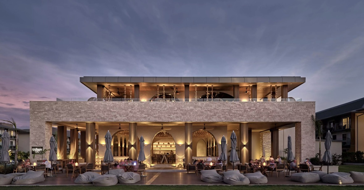 Crowne Plaza Fiji Nadi Bay: resort setting